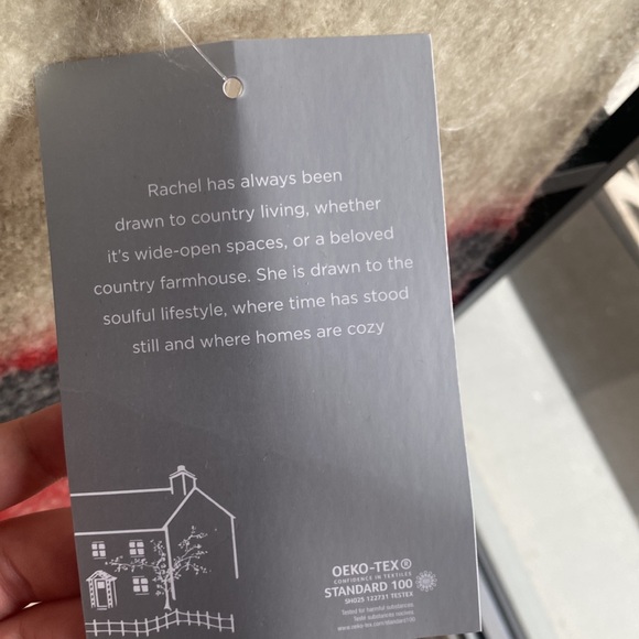 Farmhouse Decorative Throw - Picture 6 of 6